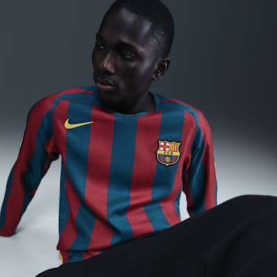 FC Barcelona 2005/06 Reissue Men's Nike Soccer Replica Long-Sleeve